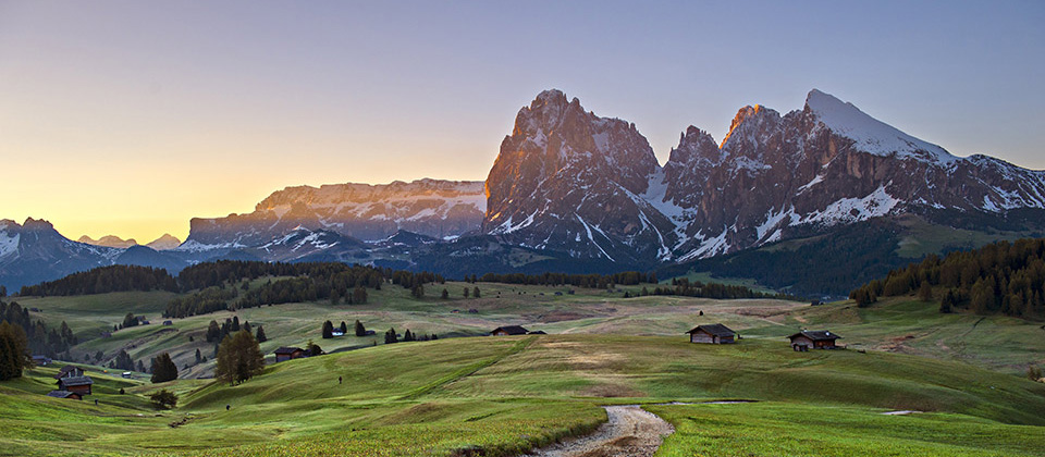 Tramonto sull'Alpe di Siusi, immersa nelle stupende Dolomiti